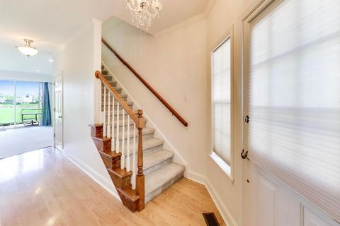 Tiny photo for 1506 GOLFVIEW Court, Glendale Heights, IL 60139 (MLS # 12629359)