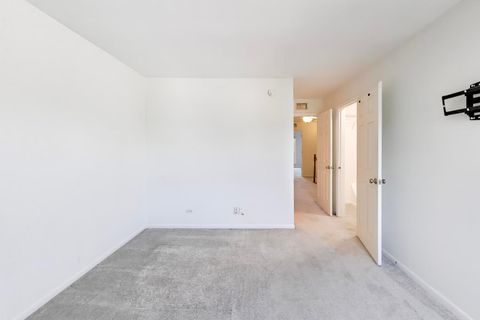 Tiny photo for 1506 GOLFVIEW Court, Glendale Heights, IL 60139 (MLS # 12629359)