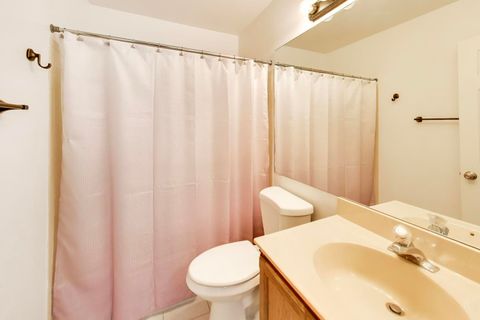 Tiny photo for 1506 GOLFVIEW Court, Glendale Heights, IL 60139 (MLS # 12629359)