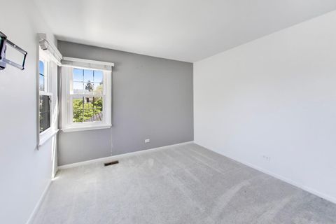 Tiny photo for 1506 GOLFVIEW Court, Glendale Heights, IL 60139 (MLS # 12629359)