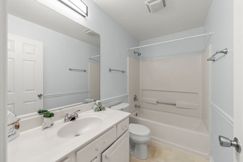 Tiny photo for 334 Ogden Falls Boulevard, Oswego, IL 60543 (MLS # 12500499)