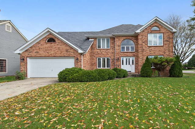 Photo 1 of 28 — 8221 PINE BLUFF Court, Darien, IL 60561
