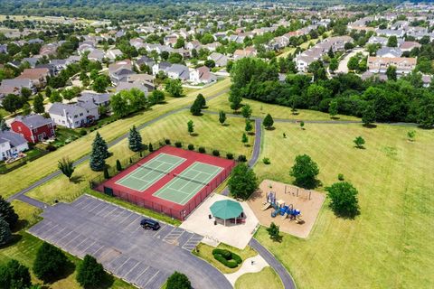 Tiny photo for 3006 Langston Circle, St. Charles, IL 60175 (MLS # 12483631)