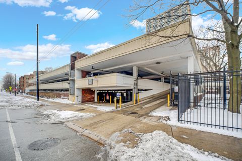 Tiny photo for 2605 S Indiana Avenue #402, Chicago, IL 60616 (MLS # 12579640)