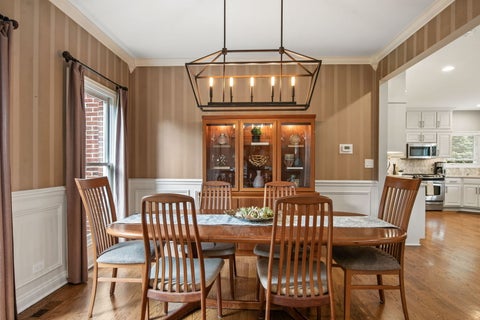 Tiny photo for 526 Ridgelawn Trail, Batavia, IL 60510 (MLS # 12634467)