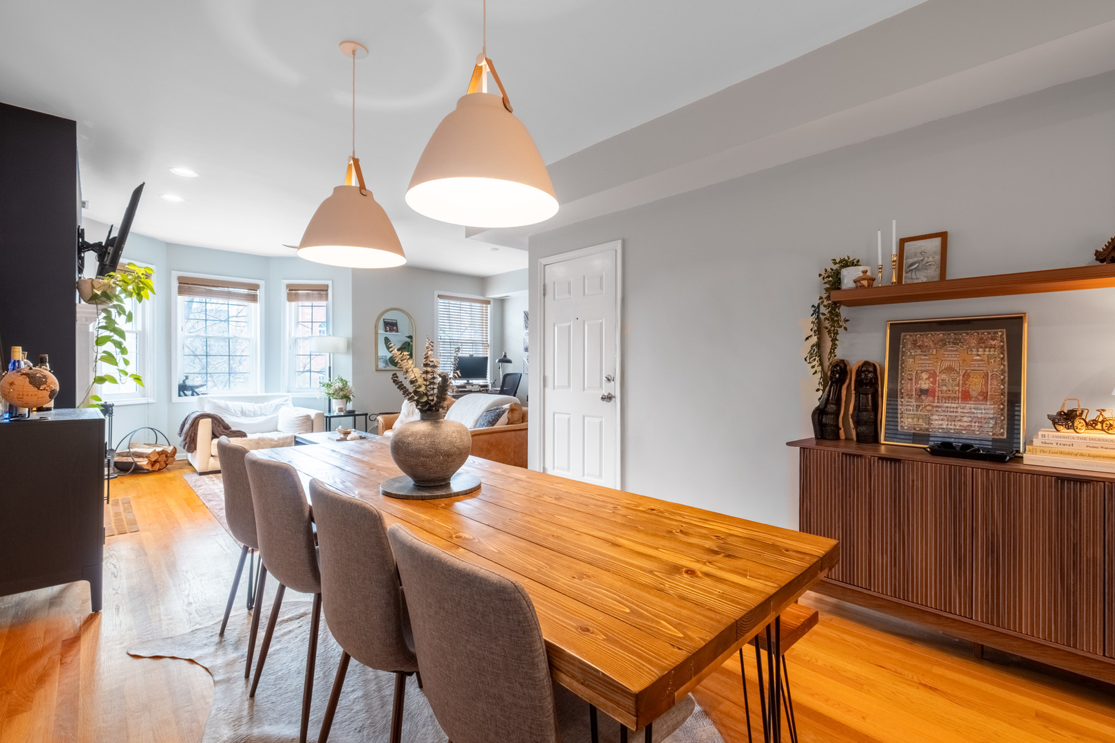 1427 N Bosworth Avenue 2