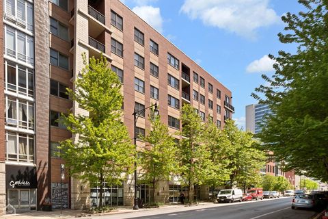 Tiny photo for 873 N Larrabee Street #409, Chicago, IL 60610 (MLS # 12625423)