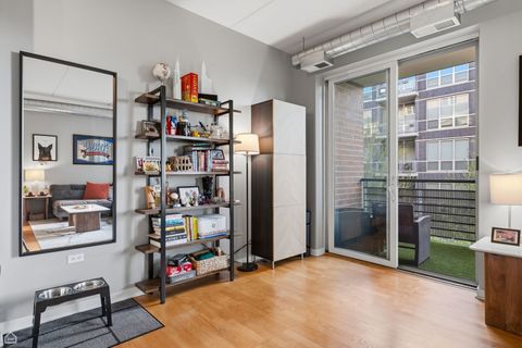 Tiny photo for 873 N Larrabee Street #409, Chicago, IL 60610 (MLS # 12625423)