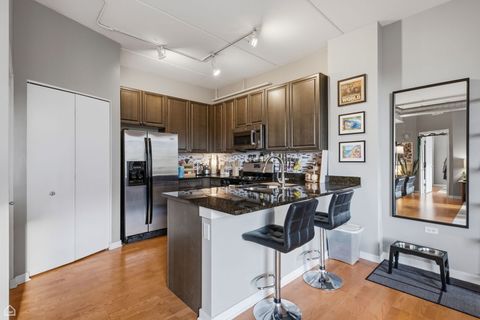 Tiny photo for 873 N Larrabee Street #409, Chicago, IL 60610 (MLS # 12625423)