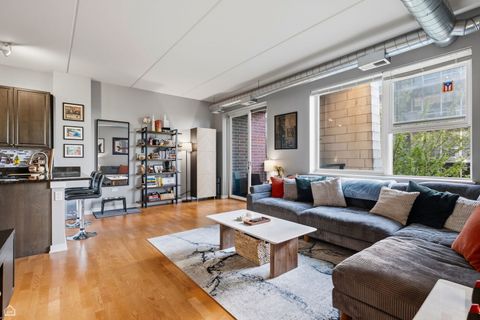 Tiny photo for 873 N Larrabee Street #409, Chicago, IL 60610 (MLS # 12625423)