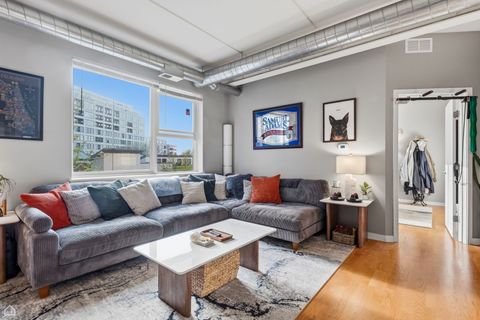 Tiny photo for 873 N Larrabee Street #409, Chicago, IL 60610 (MLS # 12625423)
