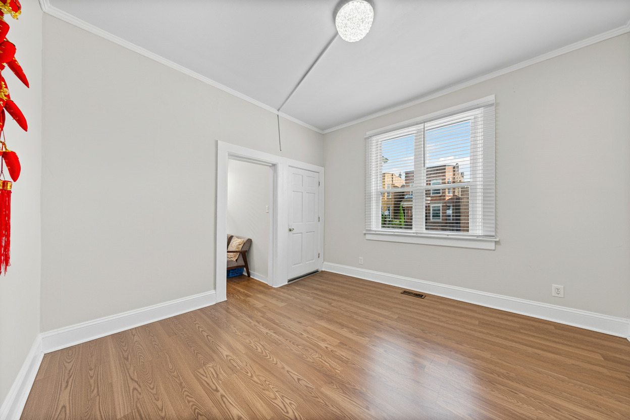 2954 N Elston Avenue