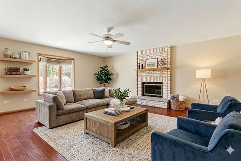 Tiny photo for 17915 Crooked Creek Court, Orland Park, IL 60467 (MLS # 12619610)