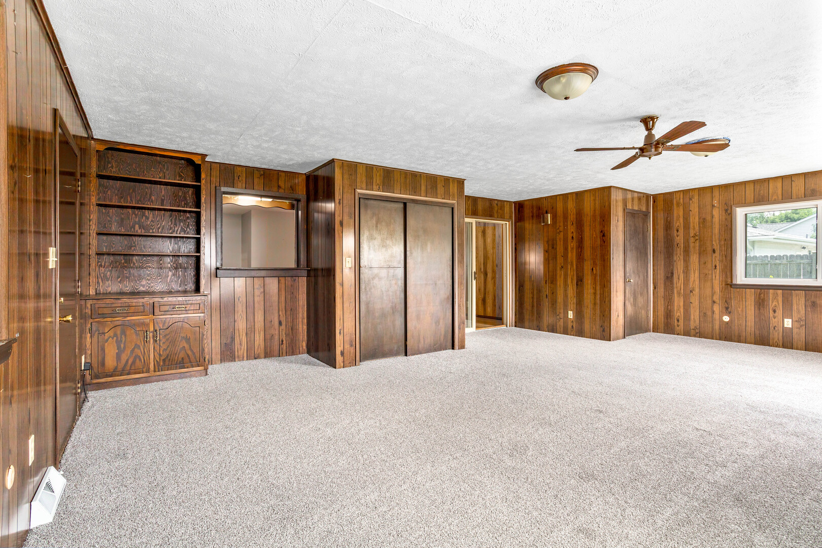 305 Illini Drive