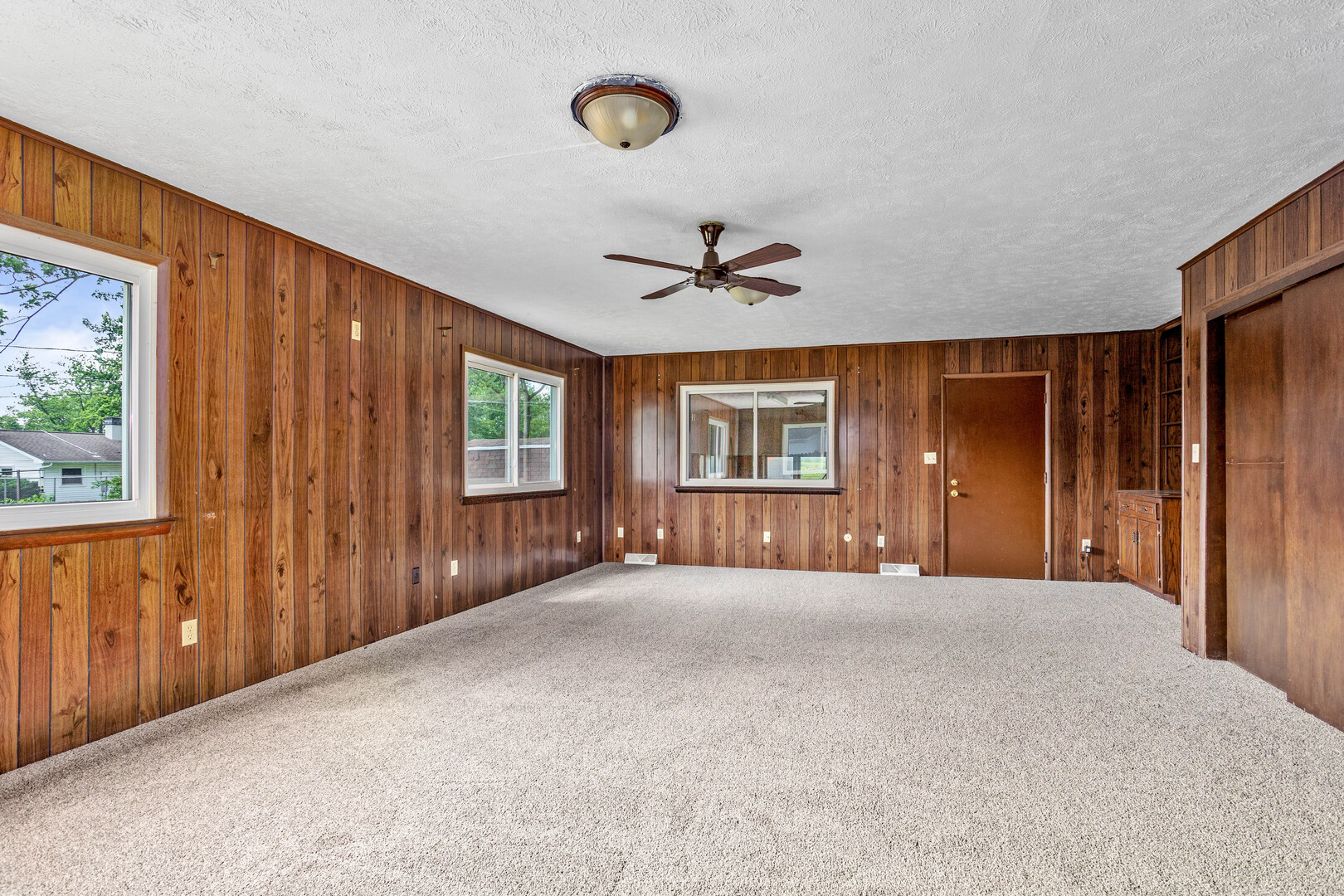 305 Illini Drive