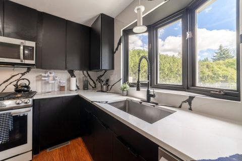 Tiny photo for 8607 Glenshire Street, Tinley Park, IL 60487 (MLS # 12481362)