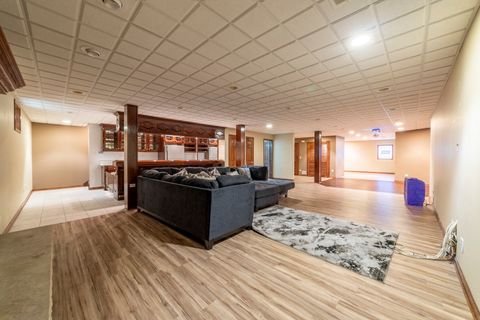 Tiny photo for 8607 Glenshire Street, Tinley Park, IL 60487 (MLS # 12481362)