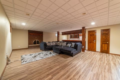 Tiny photo for 8607 Glenshire Street, Tinley Park, IL 60487 (MLS # 12481362)