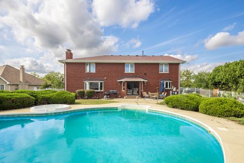 Tiny photo for 8607 Glenshire Street, Tinley Park, IL 60487 (MLS # 12481362)