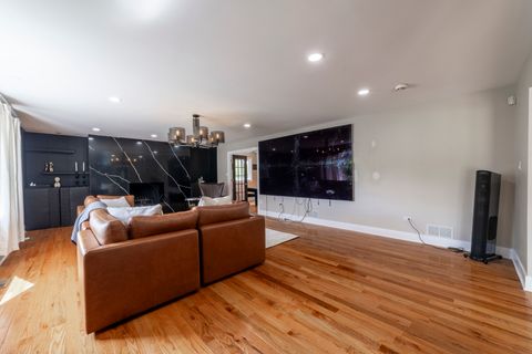 Tiny photo for 8607 Glenshire Street, Tinley Park, IL 60487 (MLS # 12481362)