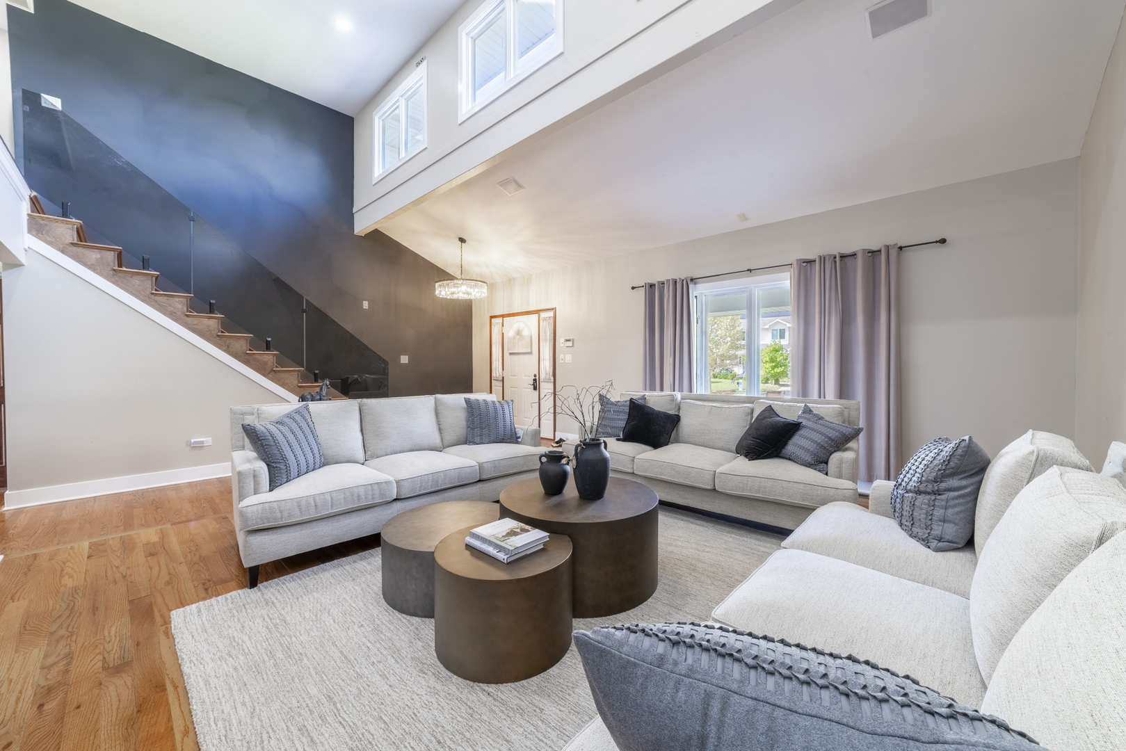 8607 Glenshire Street