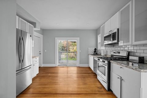 Tiny photo for 1200 E 9th Street, Davenport, IA 52803 (MLS # 12656304)