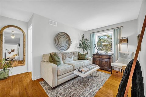 Tiny photo for 9 Ethell Parkway, Bloomington, IL 61701 (MLS # 12556503)