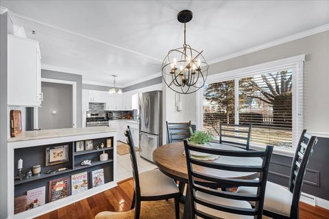 Tiny photo for 9 Ethell Parkway, Bloomington, IL 61701 (MLS # 12556503)