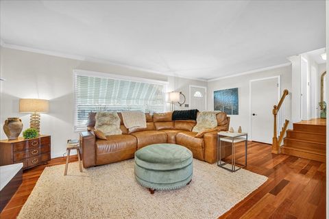 Tiny photo for 9 Ethell Parkway, Bloomington, IL 61701 (MLS # 12556503)