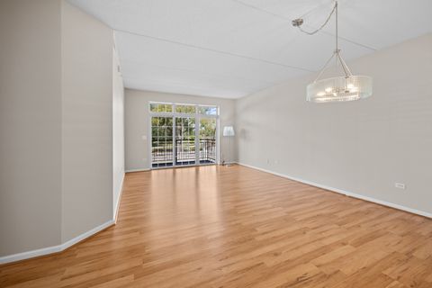 Tiny photo for 3400 Wellington Court #204, Rolling Meadows, IL 60008 (MLS # 12471350)