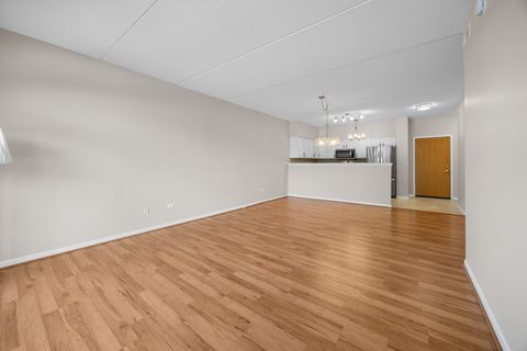 Tiny photo for 3400 Wellington Court #204, Rolling Meadows, IL 60008 (MLS # 12471350)