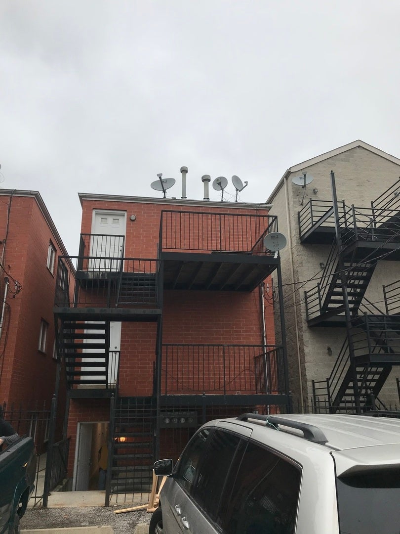 2447 W Polk Street