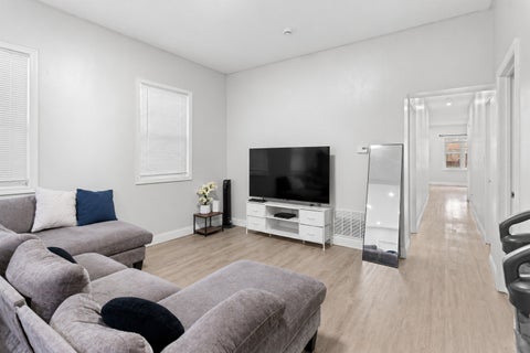 Tiny photo for 4607 S Wallace Street, Chicago, IL 60609 (MLS # 12795883)