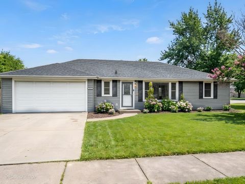 Photo of 9359 Ridgeland Avenue, Oak Lawn, IL 60453 (MLS # 12609750)