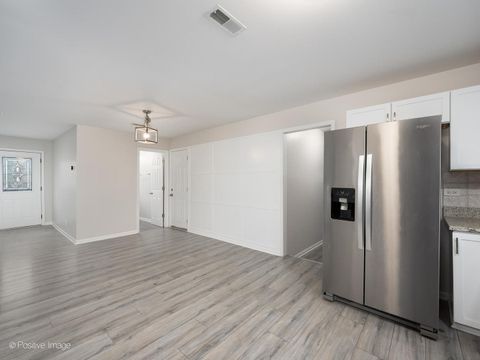 Tiny photo for 9359 Ridgeland Avenue, Oak Lawn, IL 60453 (MLS # 12609750)