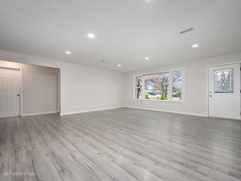 Tiny photo for 9359 Ridgeland Avenue, Oak Lawn, IL 60453 (MLS # 12609750)