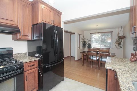 Tiny photo for 201 W Crystal Avenue, Lombard, IL 60148 (MLS # 12446124)
