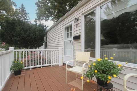 Tiny photo for 201 W Crystal Avenue, Lombard, IL 60148 (MLS # 12446124)
