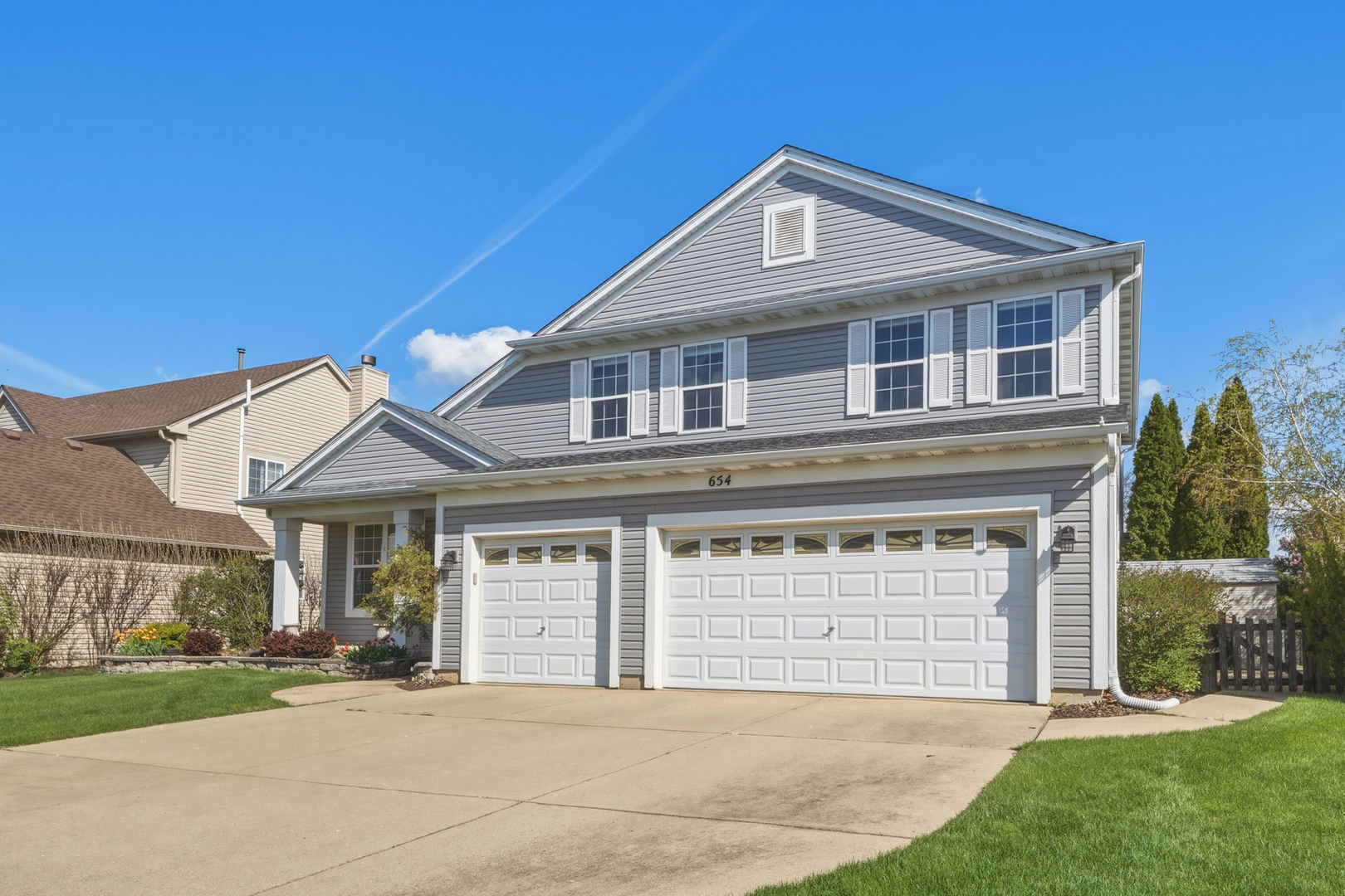 654 Easton Lane