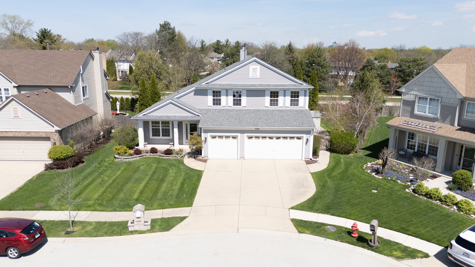 654 Easton Lane