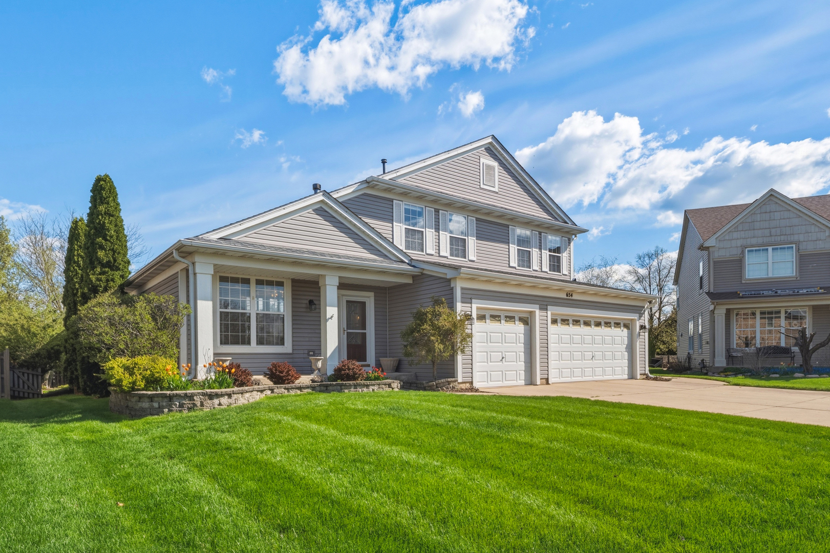 654 Easton Lane