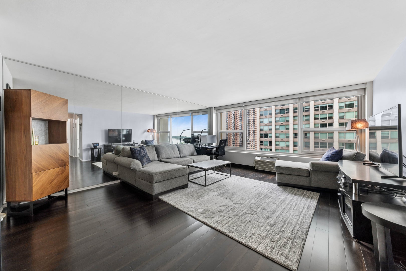 3600 N Lake Shore Drive 1308