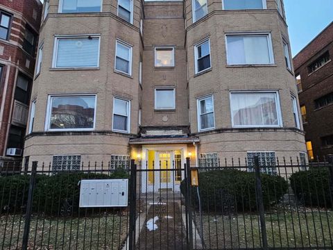 Photo of 6926 S Paxton Avenue #1N, Chicago, IL 60649 (MLS # 12541992)