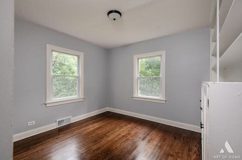 Tiny photo for 923 W Plainfield Road, La Grange Highlands, IL 60525 (MLS # 12656017)