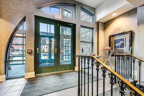 Tiny photo for 44 N VAIL Avenue #505, Arlington Heights, IL 60005 (MLS # 12621641)