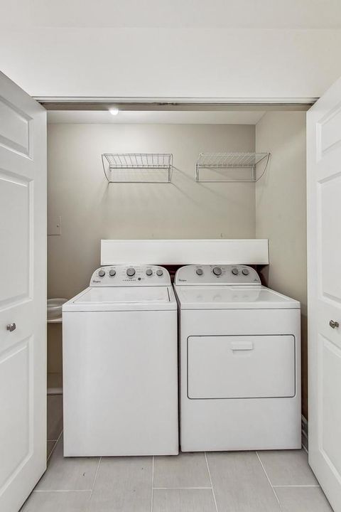 Tiny photo for 44 N VAIL Avenue #505, Arlington Heights, IL 60005 (MLS # 12621641)