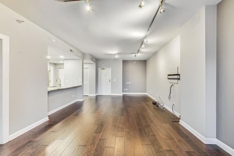 Tiny photo for 44 N VAIL Avenue #505, Arlington Heights, IL 60005 (MLS # 12621641)