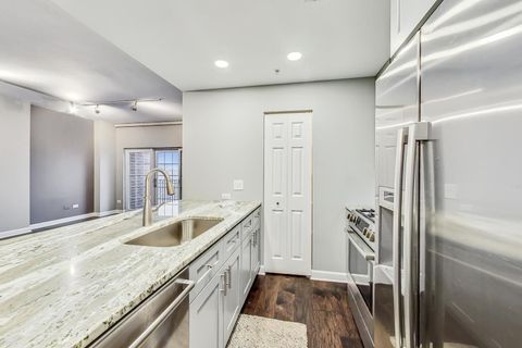 Tiny photo for 44 N VAIL Avenue #505, Arlington Heights, IL 60005 (MLS # 12621641)