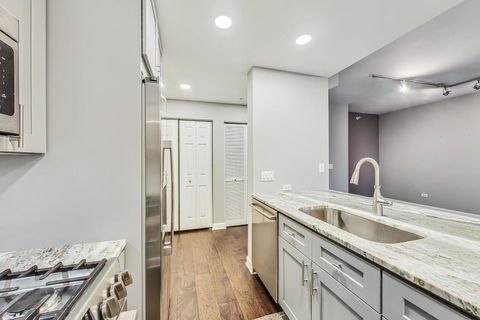 Tiny photo for 44 N VAIL Avenue #505, Arlington Heights, IL 60005 (MLS # 12621641)
