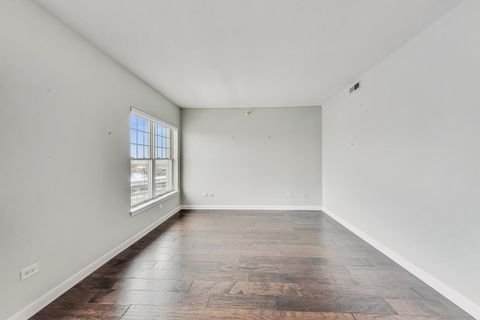 Tiny photo for 44 N VAIL Avenue #505, Arlington Heights, IL 60005 (MLS # 12621641)